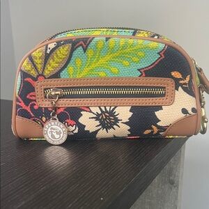 Spartina 449 Vibrant  daufuskie Island Leather  canvas wristlet.